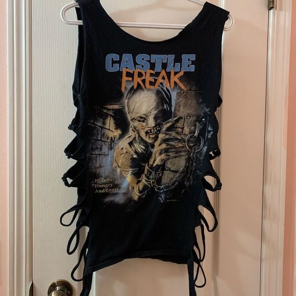 Castle Freak Fright Rags Horror Movie Custom Shirt - Picture 5 of 5